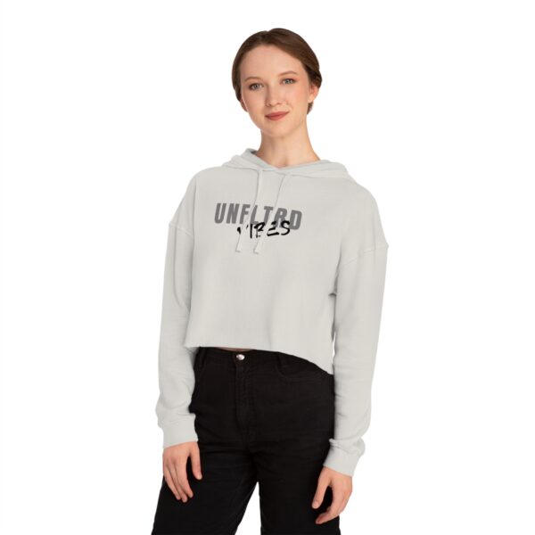 UNFLTRD VIBES Cropped Hoodie - Image 9